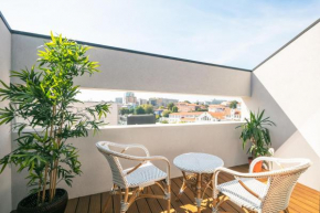 Porto Insight Apartment Cedofeita- Balcony & Parking